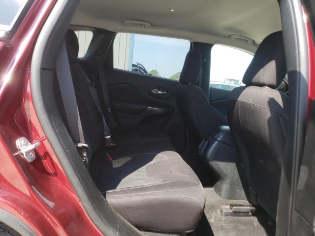 1C4PJLCB7KD332426 Jeep Cherokee Latitude