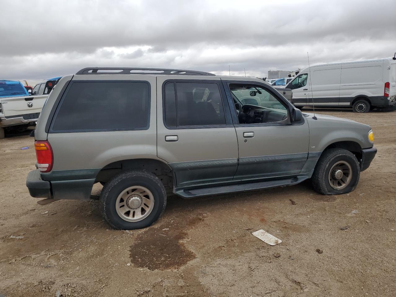 4M2ZU55P1XUJ18876 1999 Mercury Mountaineer