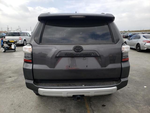 2018 TOYOTA 4RUNNER SR - JTEBU5JR9J5554757