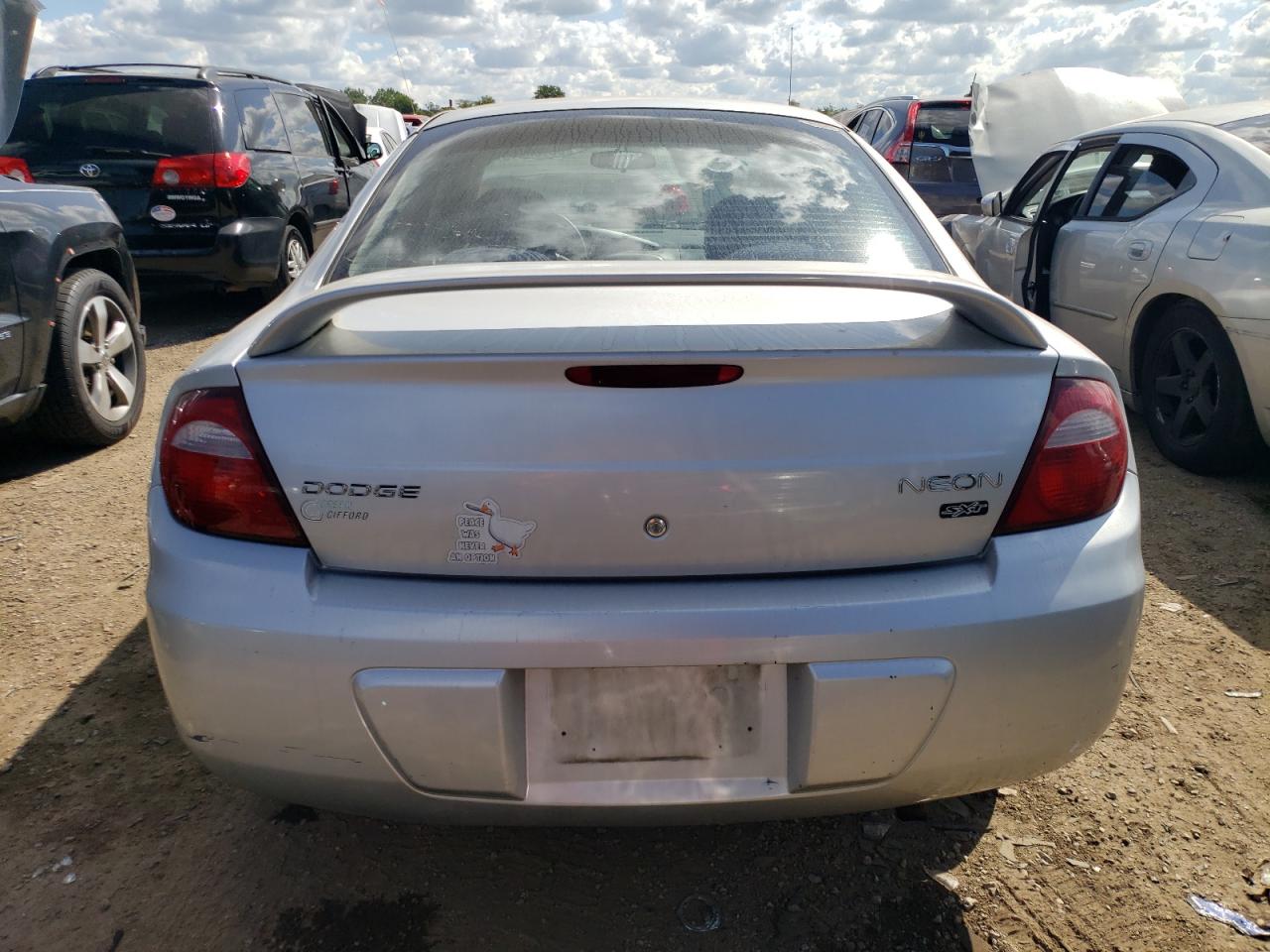 1B3ES56C24D622663 2004 Dodge Neon Sxt