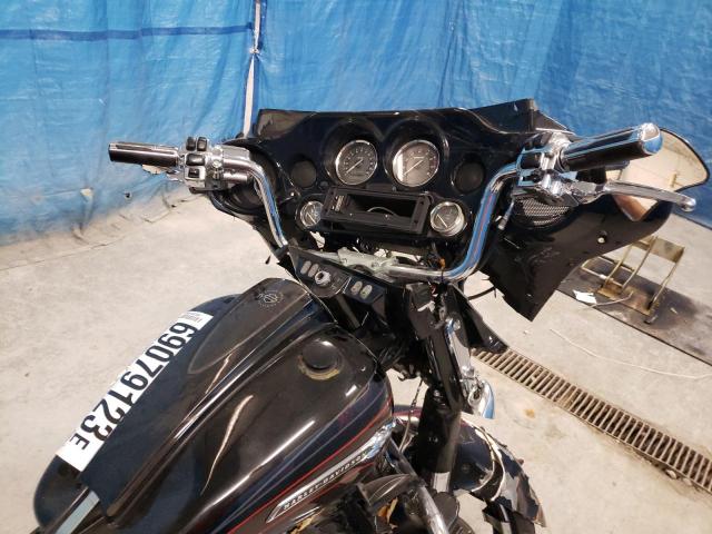 2011 HARLEY-DAVIDSON FLHXSE2 1HD1PZ818BB952140