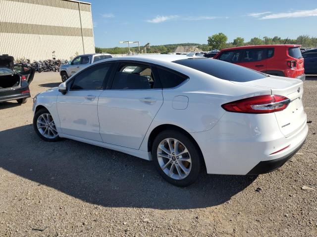 3FA6P0HD4LR258688 Ford Fusion SE 2