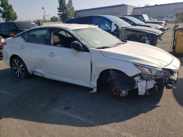1N4AL4CVXNN311624 Nissan ALTIMA SR
