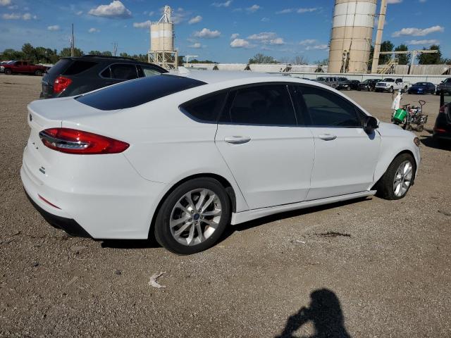 3FA6P0HD4LR258688 Ford Fusion SE 3