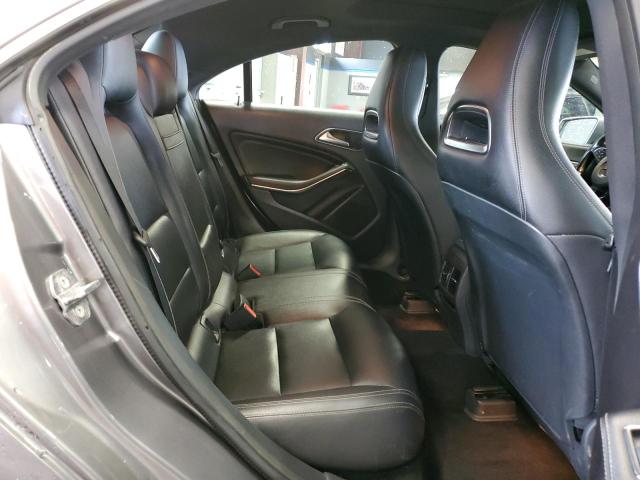 WDDSJ4GB7KN723277 Mercedes-Benz CLA 250 4MATIC
