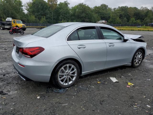 W1K3G4FB1MJ269963 Mercedes-Benz A 220 4matic
