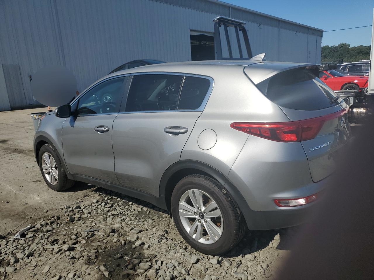 KNDPM3AC4K7601273 Kia Sportage L 2