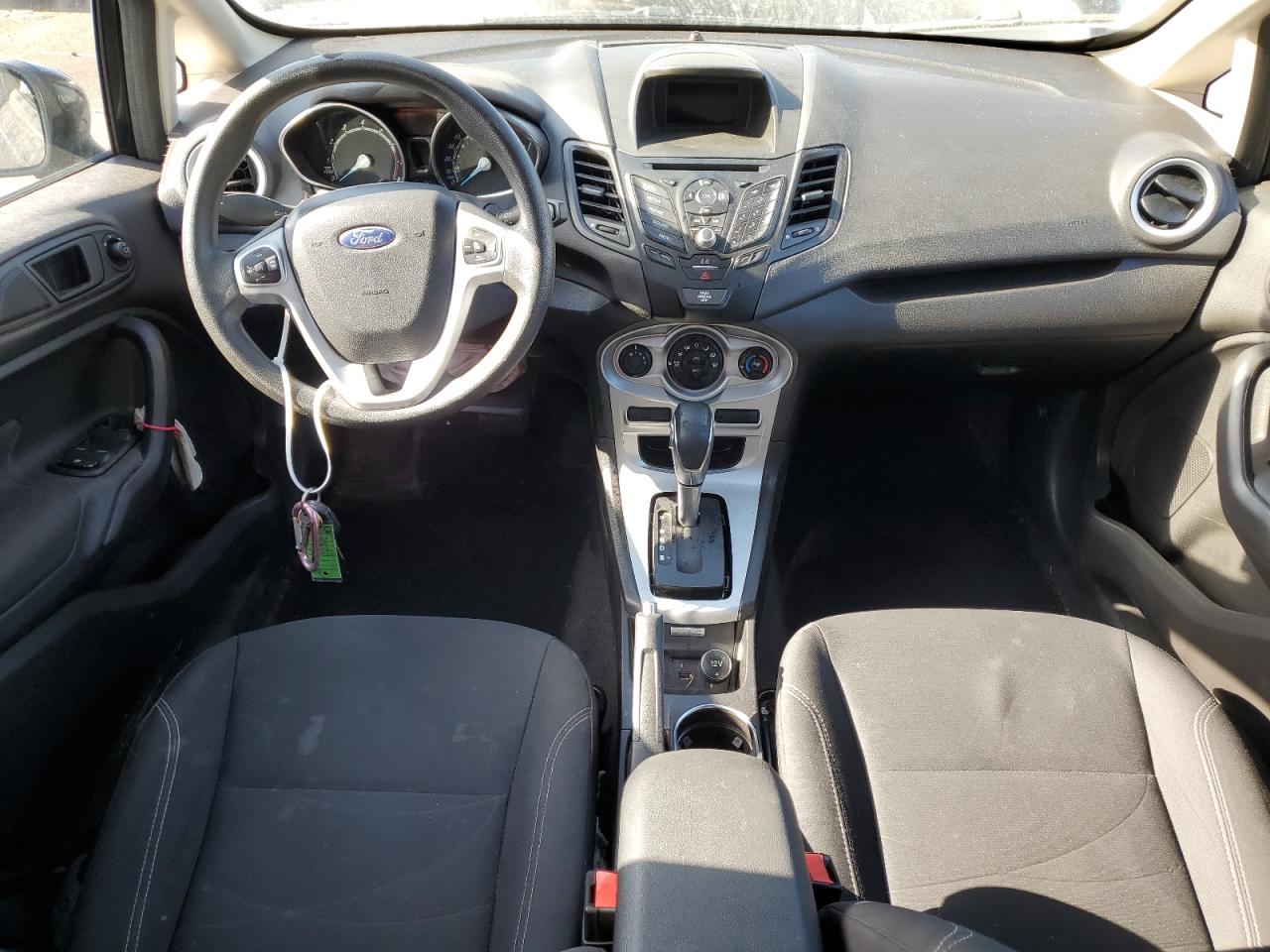 3FADP4EJ3KM128924 Ford Fiesta SE 8