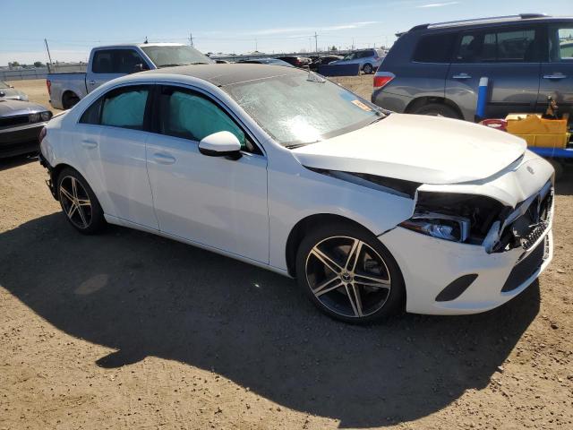 W1K3G4EB9LJ215939 Mercedes-Benz A 220