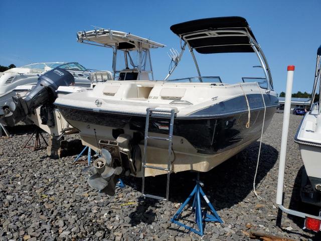 GLA41296K301 Auction: COPART Lot: 67483563 Location: ME - WINDHAM GLA41296K301 GLAS BOAT 2004 BLACK Photo 4