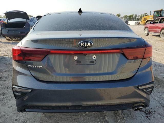 3KPF24AD9ME353153 Kia Forte FE 6