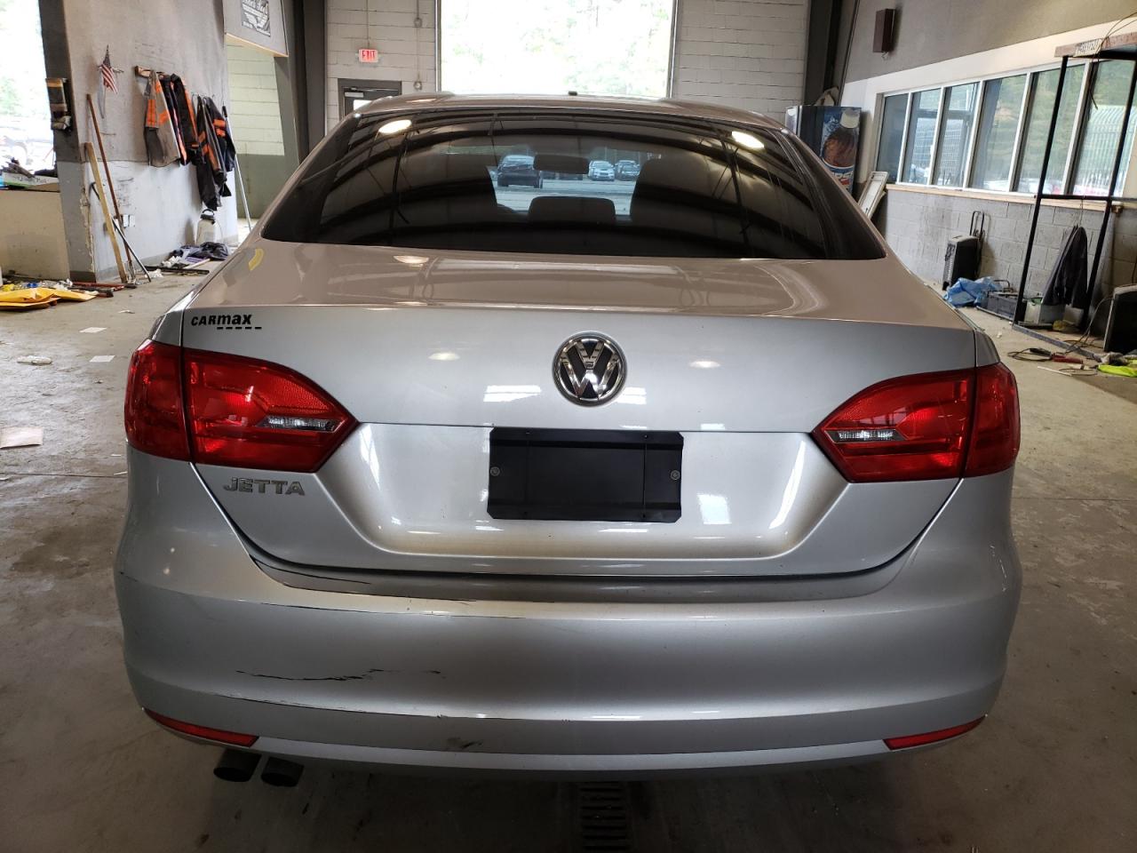 3VW2K7AJ4EM241046 2014 Volkswagen Jetta Base