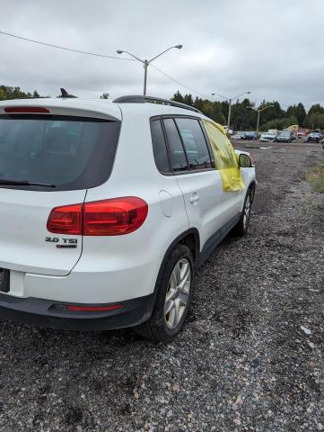 2016 Volkswagen Tiguan Comfortline VIN: WVGJV7AX4GW013105 Lot: 67793393