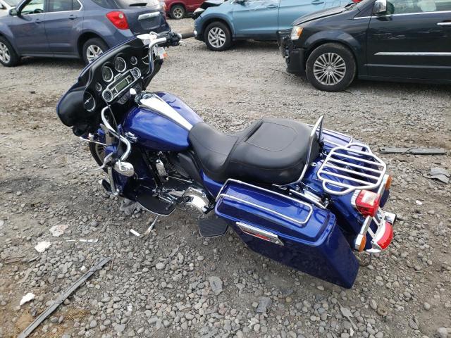 2011 HARLEY-DAVIDSON FLHTCU 1HD1FC412BB622645