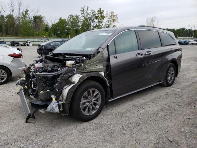 2022 Toyota Sienna XLE