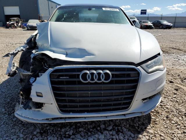 WAUEFGFFXF1135057 Audi A3 Premium Plus