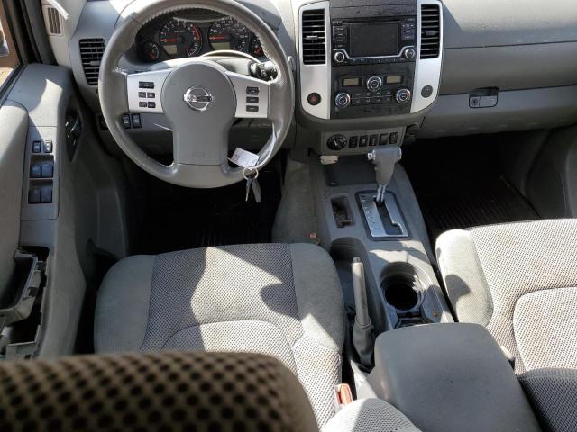  NISSAN FRONTIER 2016 Червоний