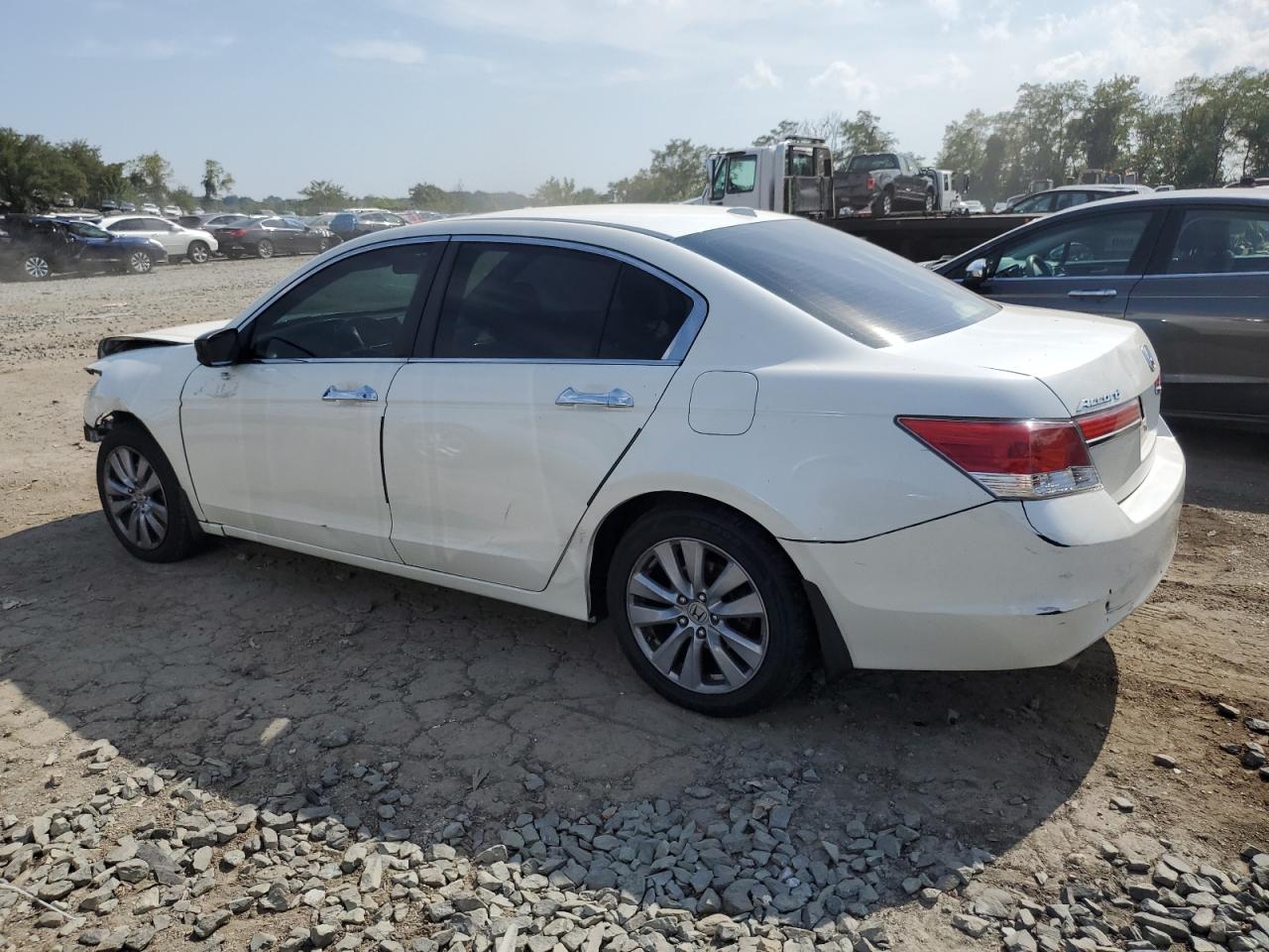 1HGCP3F81BA004886 2011 Honda Accord 3.5 Ex-L