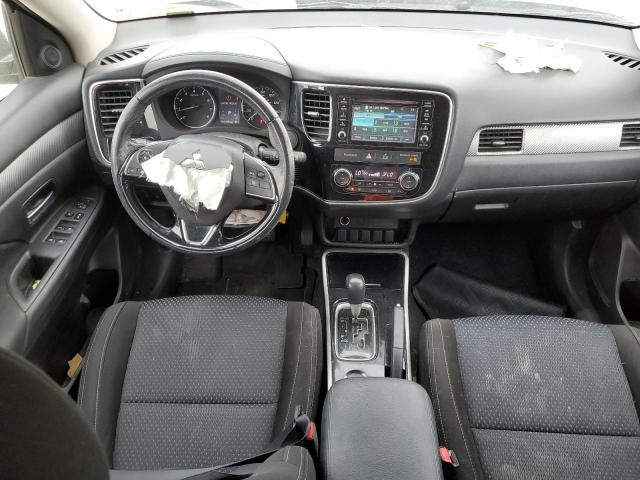 JA4AD2A35HZ064310 Mitsubishi Outlander Es