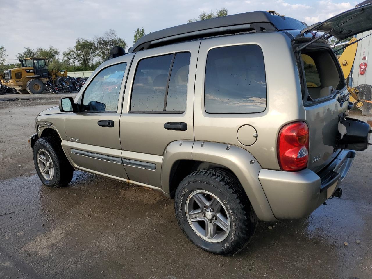 1j4gk38k74w224041 1J4GK38K74W224041 2004 Jeep Liberty Renegade