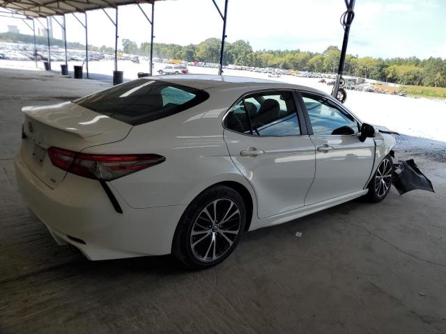  TOYOTA CAMRY 2018 Білий