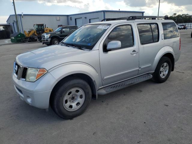 2006 Nissan Pathfinder LE