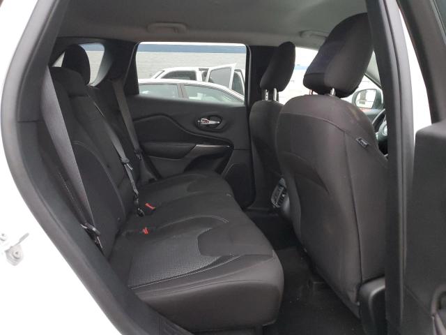 1C4PJLCB6KD331607 Jeep Cherokee Latitude