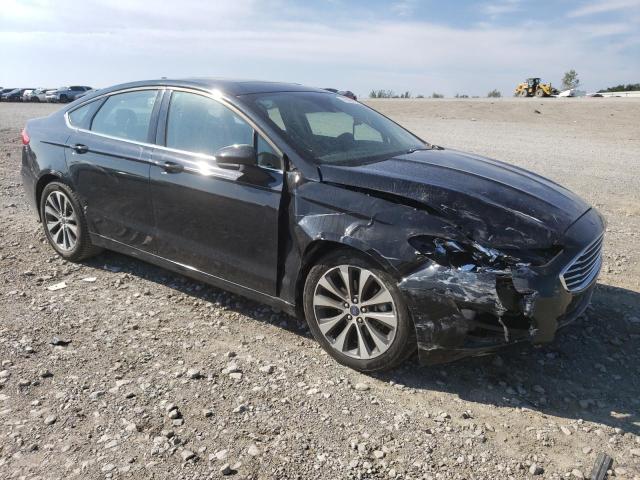 3FA6P0T90LR172779 Ford Fusion SE 4