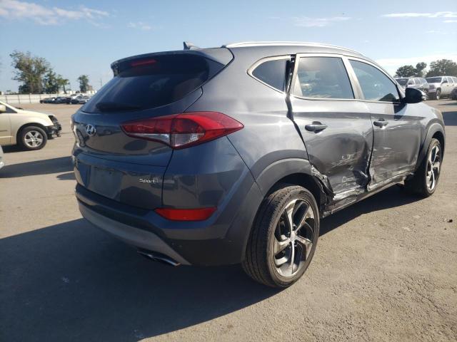KM8J33AL8JU743985 Hyundai Tucson Sport