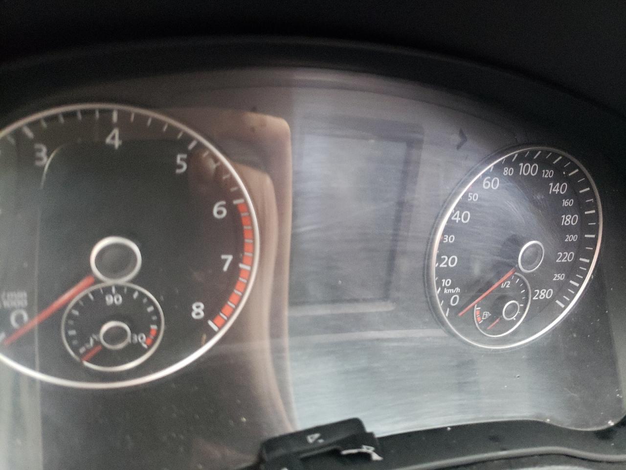 VOLKSWAGEN PASSAT SE