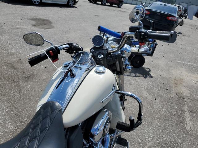 2010 HARLEY-DAVIDSON FLHP 1HD1FHM19AB657923