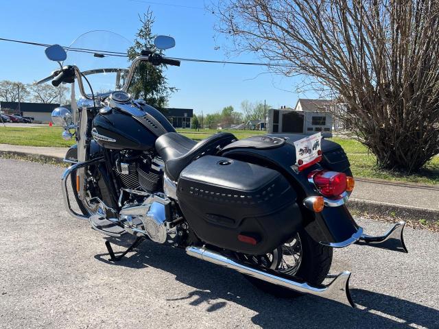 2020 HARLEY-DAVIDSON FLHC 1HD1YAJ16LB030122