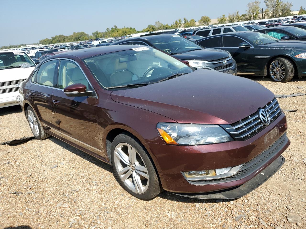 1VWCN7A31EC027064 2014 Volkswagen Passat Sel