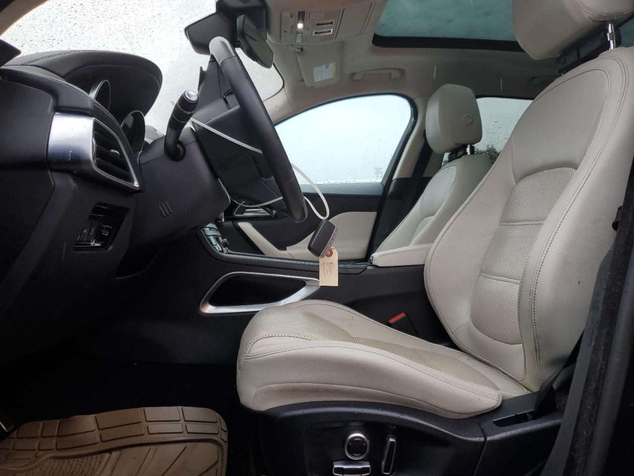 SADCK2FX6KA359295 2019 Jaguar F-Pace Prestige