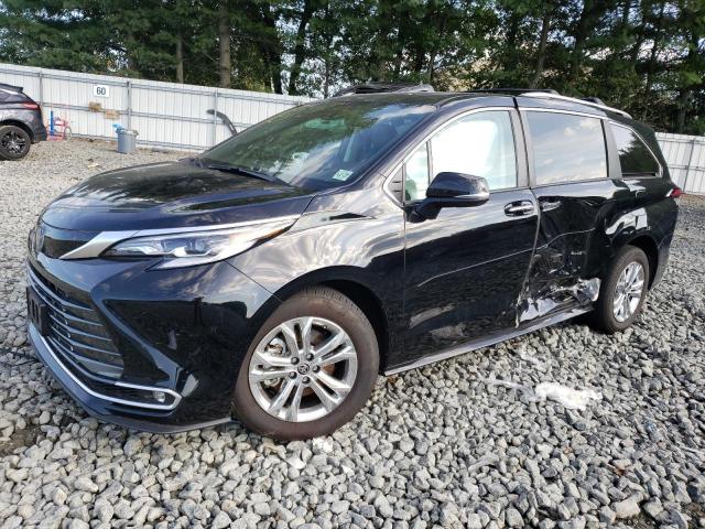 2022 Toyota Sienna Limited