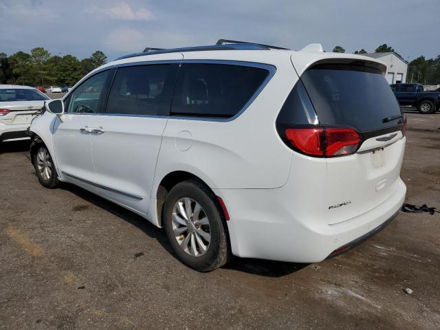 2C4RC1EG5JR132804 2018 CHRYSLER PACIFICA, photo no. 2