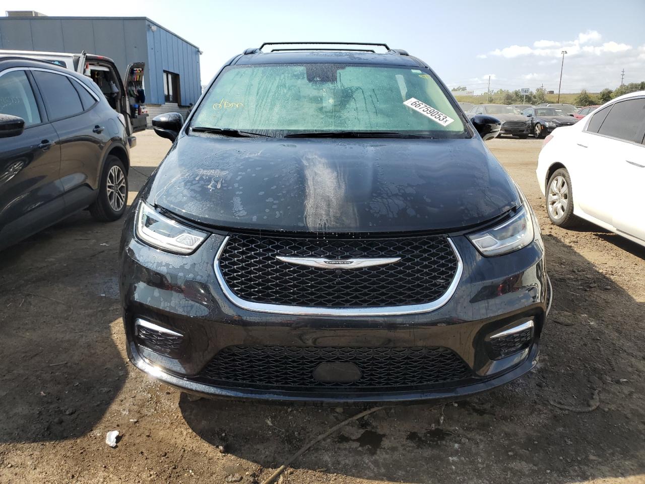 2C4RC1BG7NR106876 Chrysler Pacifica T 5