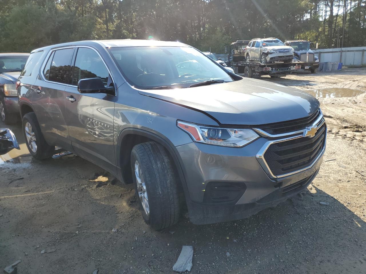 1GNERFKW7KJ168738 Chevrolet Traverse L 4