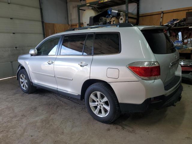 VIN 5TDBK3EH8DS239317 2013 Toyota Highlander, Base no.2