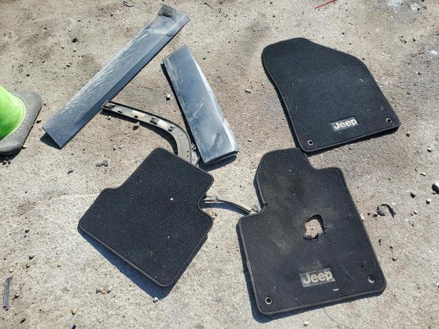 1C4PJMAB0FW633364 Jeep Cherokee Sport