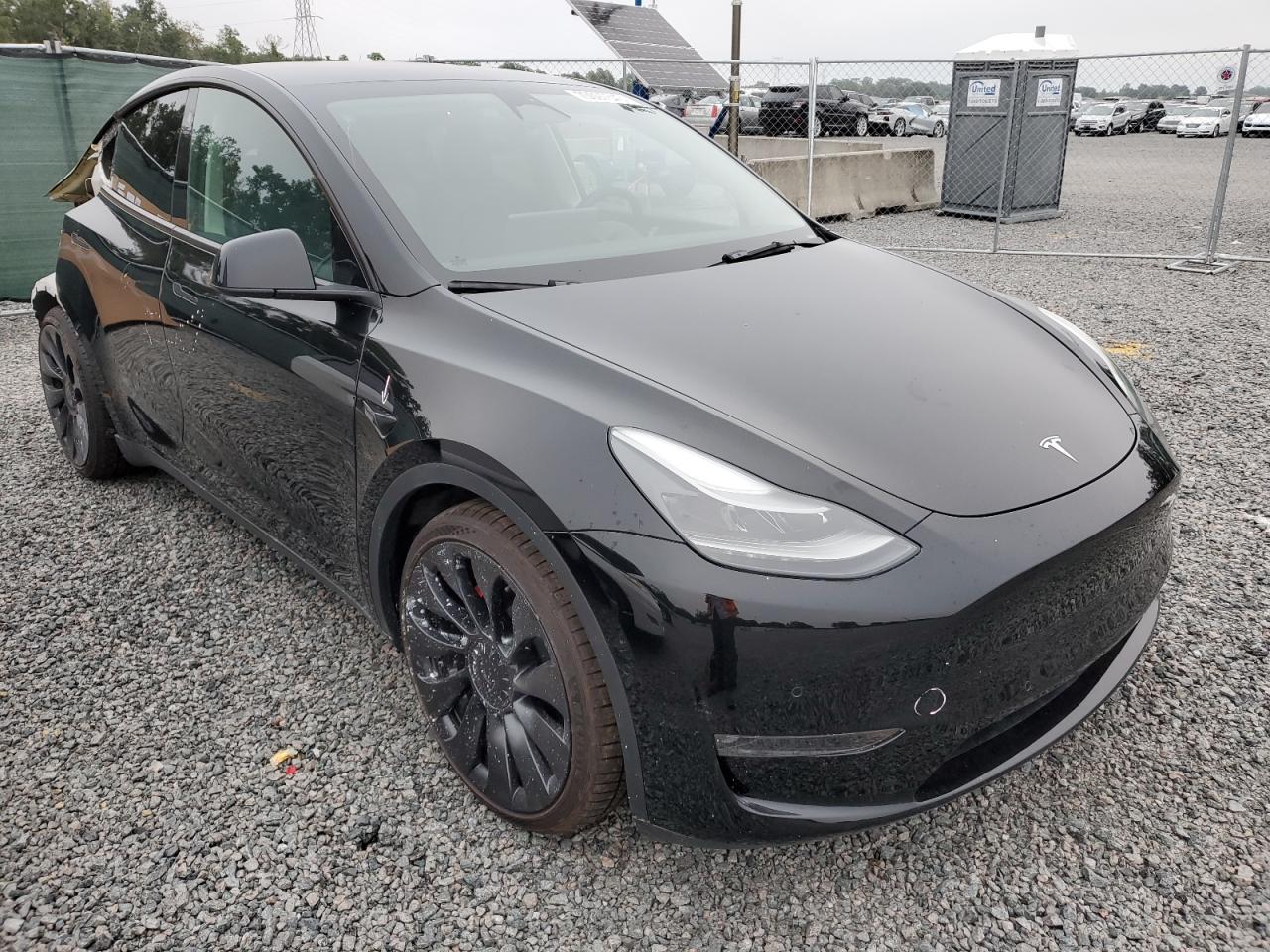 7SAYGDEF4NF544631 Tesla Model Y  4