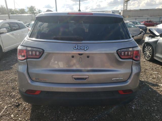 3C4NJCBB4JT458437 Jeep Compass Latitude