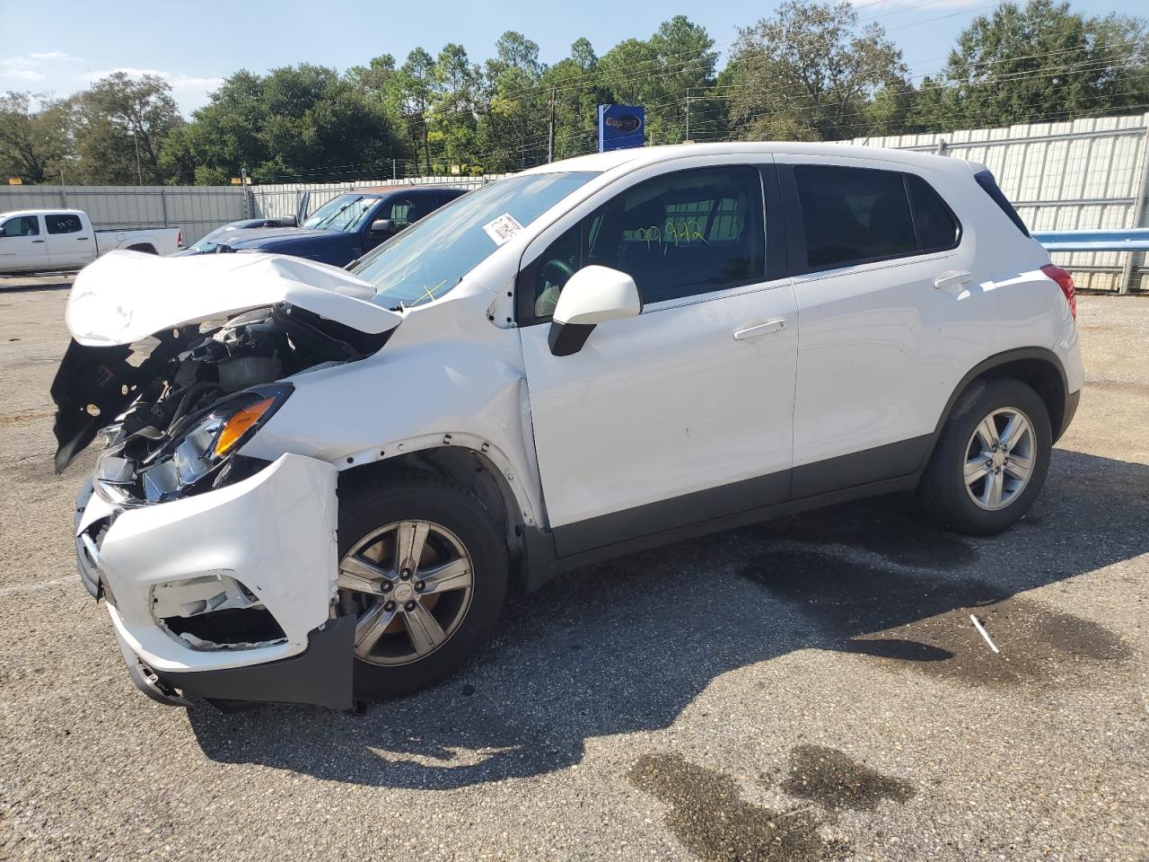 3GNCJKSB0KL218537 Chevrolet Trax LS