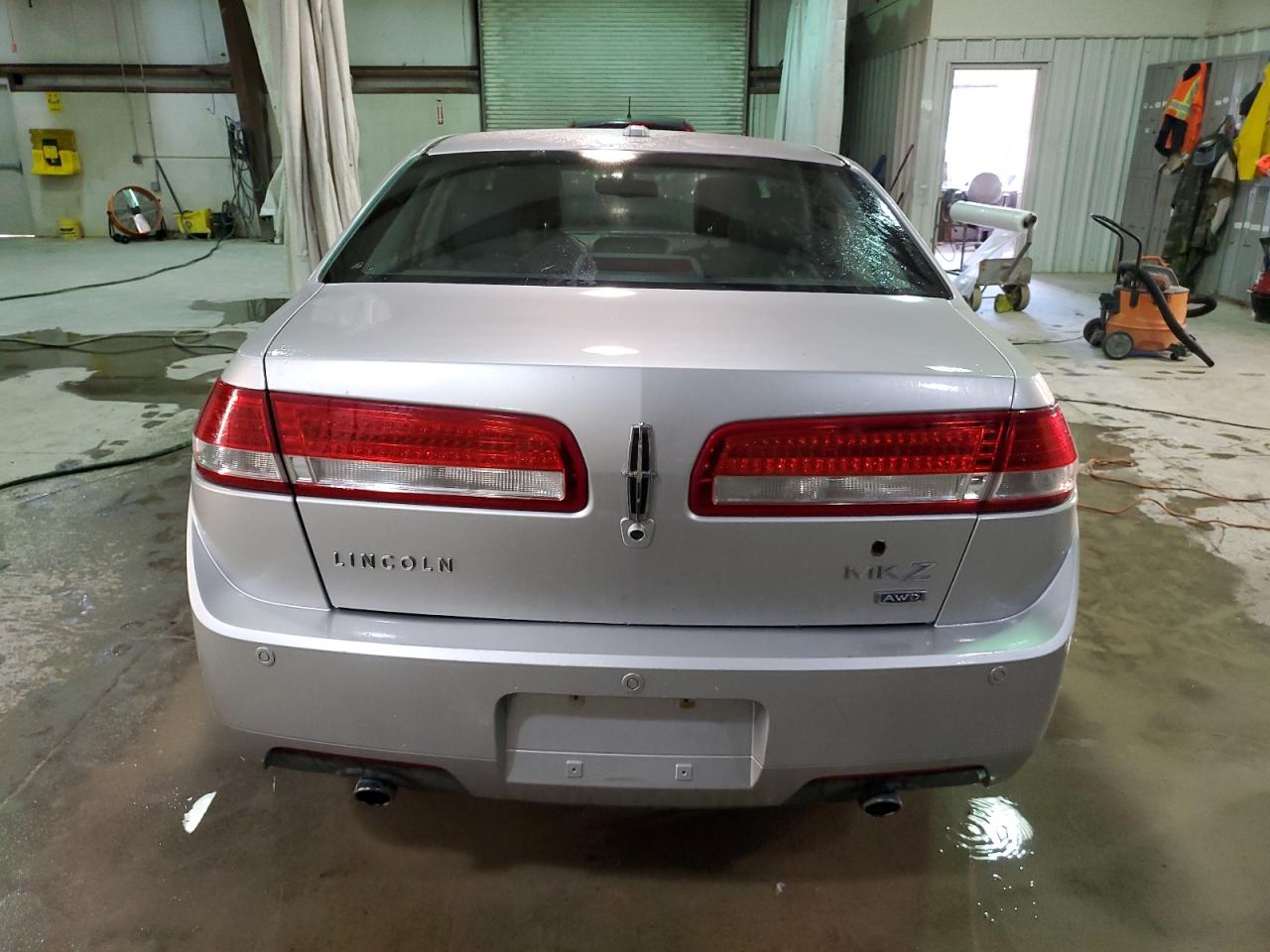 3LNHL2JC4BR770053 2011 Lincoln Mkz