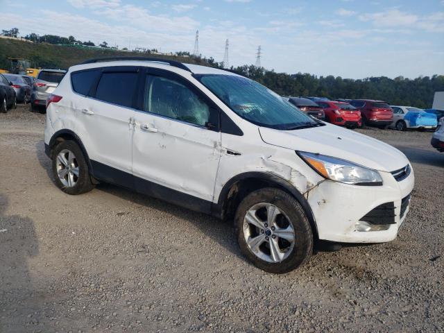 1FMCU9G98GUC83160 Ford ESCAPE SE