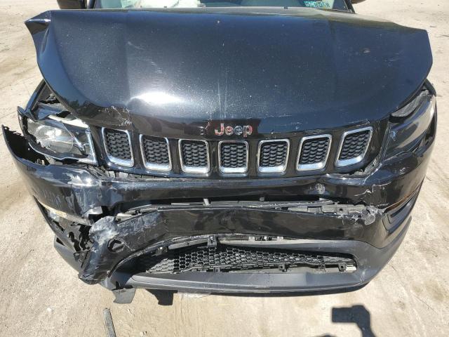 3C4NJDBB0JT114982 Jeep Compass Latitude