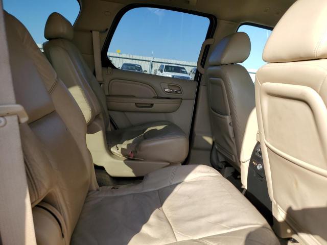 2010 Cadillac Escalade - Image 11