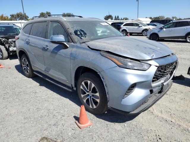 VIN 5TDKBRCH9PS116135 2023 Toyota Highlander, Hybri... no.4