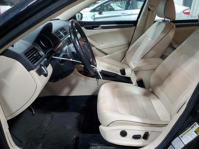  VOLKSWAGEN PASSAT 2017 Чорний