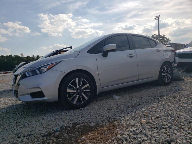 2022 Nissan Versa SV